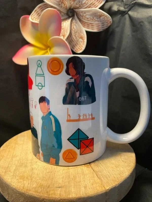 ☕ Taza de Cerámica – Squid Game ♀ – photo 3
